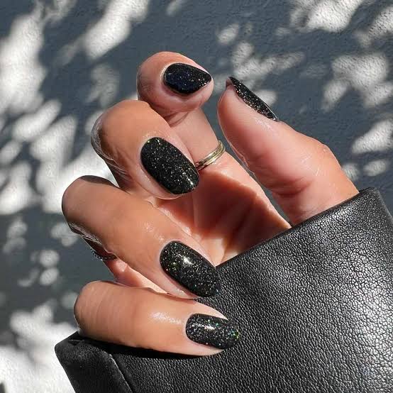 Black Multi-Color Glitter Stiletto Nails Black Multi-Color Glitter Stiletto Nails — Cocktail Party Nails 2027