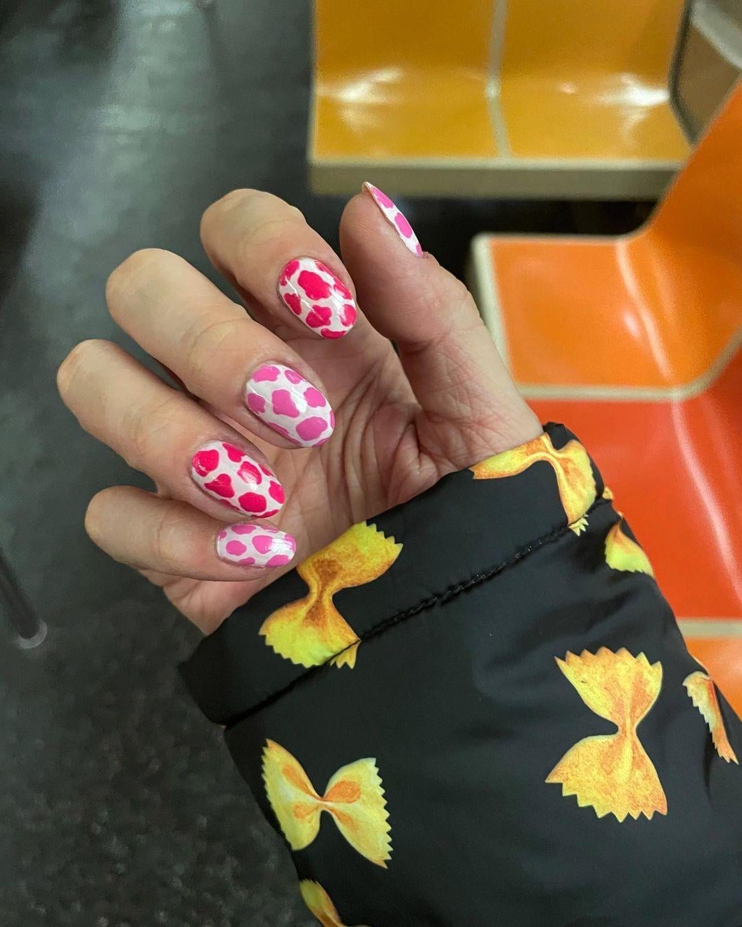 Pink White Heart Print Short Coffin Nails, Close-Up Take Pink White Heart Print Short Coffin Nails, Close-Up Take — Cow Print Airbrush Nails 2027