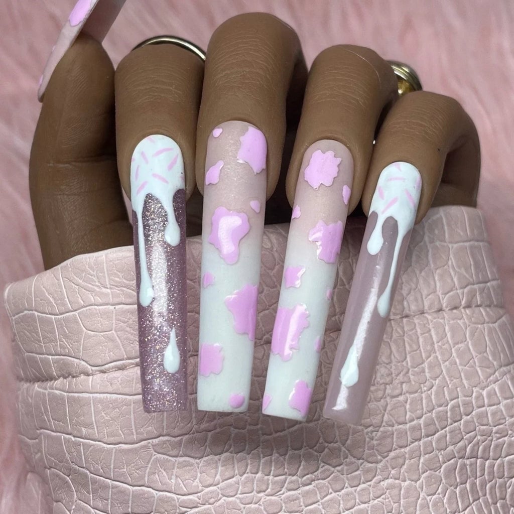Pastel Pink Cow Print Matte Glossy Long Square Nails Pastel Pink Cow Print Matte Glossy Long Square Nails — Cow Print Airbrush Nails 2027