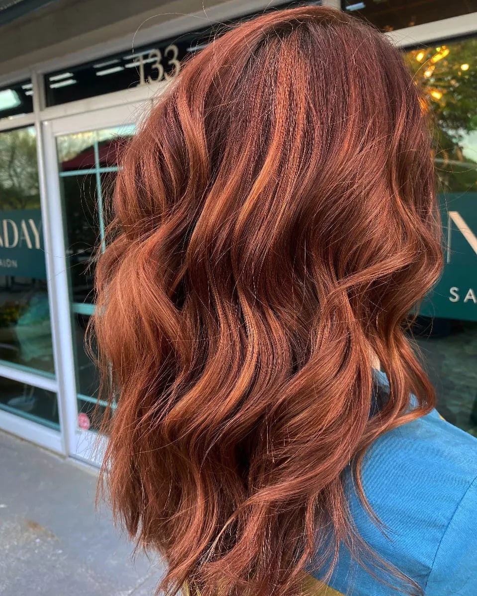 Collarbone Lob Loose Waves Cowboy Copper Collarbone Lob Loose Waves Cowboy Copper — Cowboy Copper Hair 2027