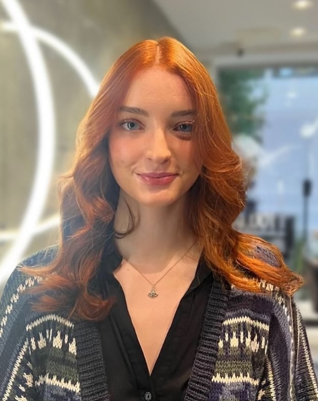 Shoulder Length Blowout Warm Cowboy Copper With Curtain Bangs Shoulder Length Blowout Warm Cowboy Copper With Curtain Bangs — Cowboy Copper Hair 2027