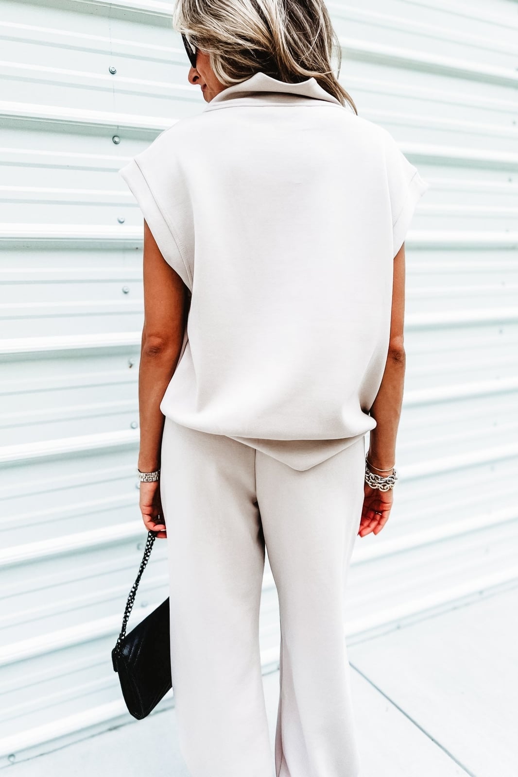 Cream Scuba Knit Joggers With Sleeveless Top and Handbag Cream Scuba Knit Joggers With Sleeveless Top and Handbag — Cream Joggers Outfits 2027