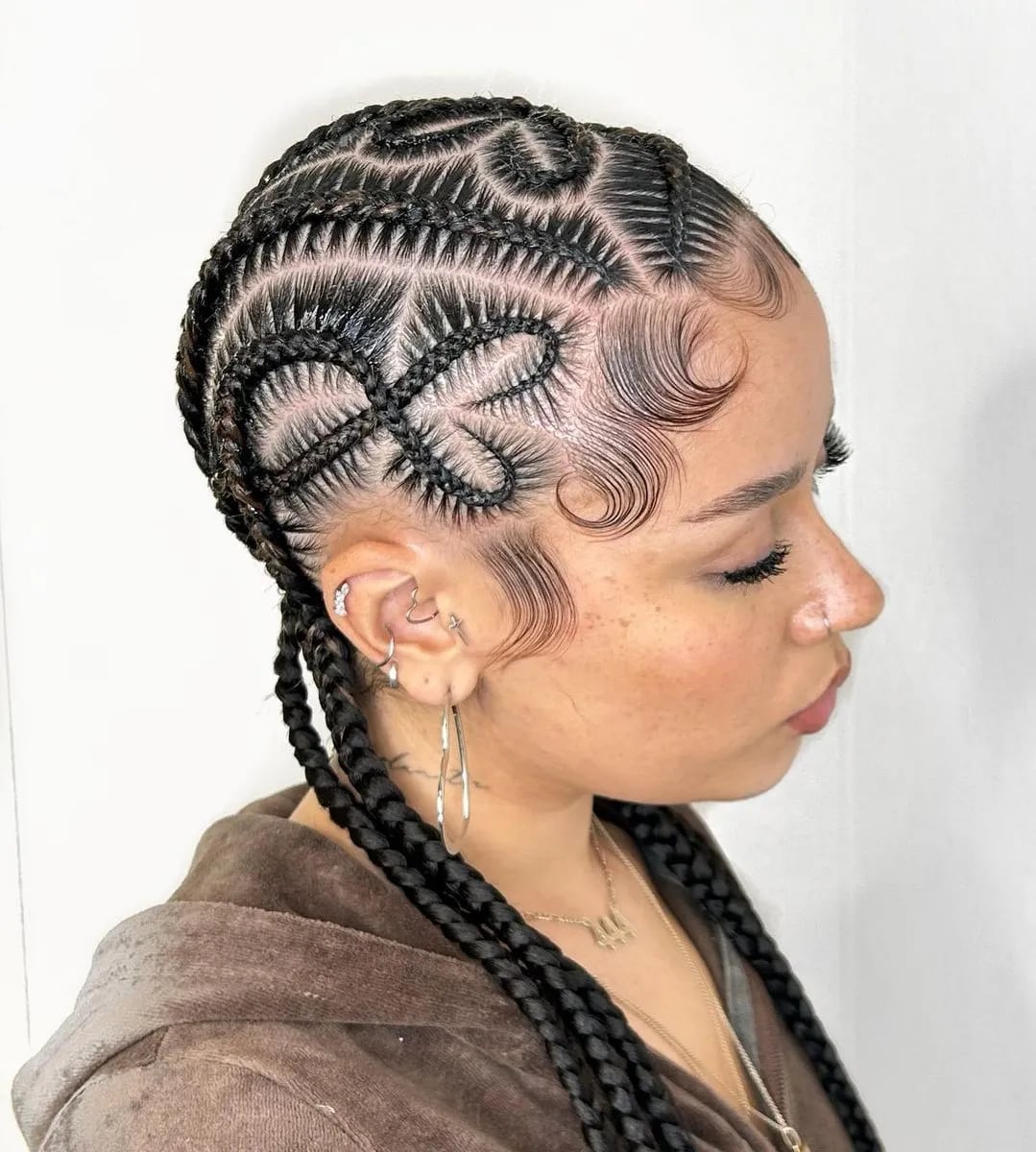 Curved Cornrows With Curtain Bangs Curved Cornrows With Curtain Bangs — Curved Cornrows 2027