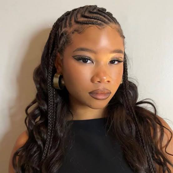 Short Curved Cornrows With Defined Curls Short Curved Cornrows With Defined Curls — Curved Cornrows 2027