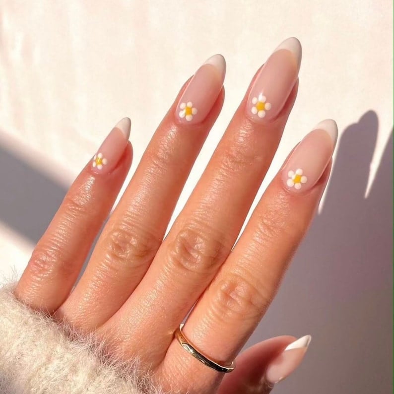 Sheer Nude Medium Almond French Daisies Sheer Nude Medium Almond French Daisies — Daisy Nails 2027