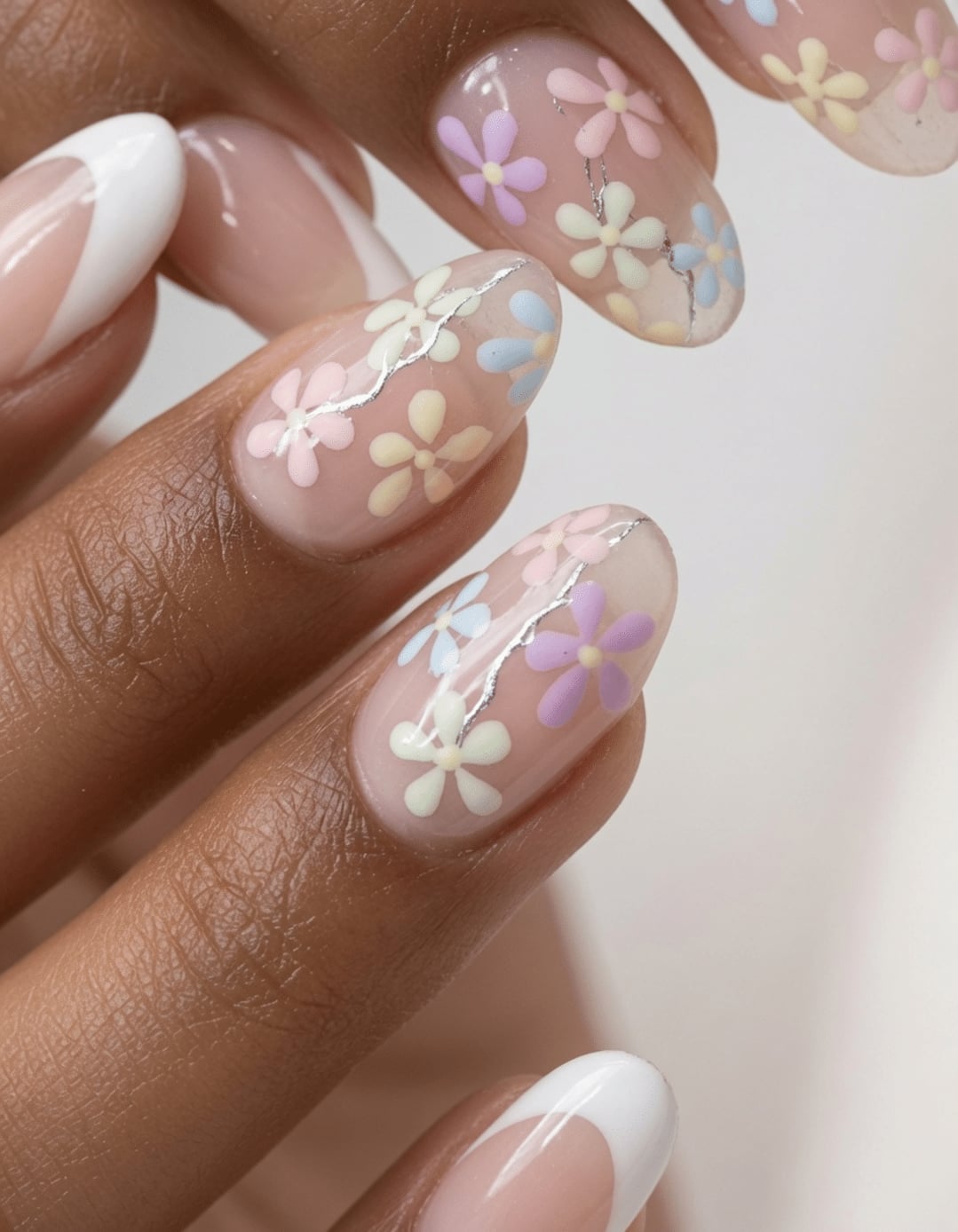 Medium Oval Pastel Daisy French Nails Medium Oval Pastel Daisy French Nails — Daisy Nails 2027