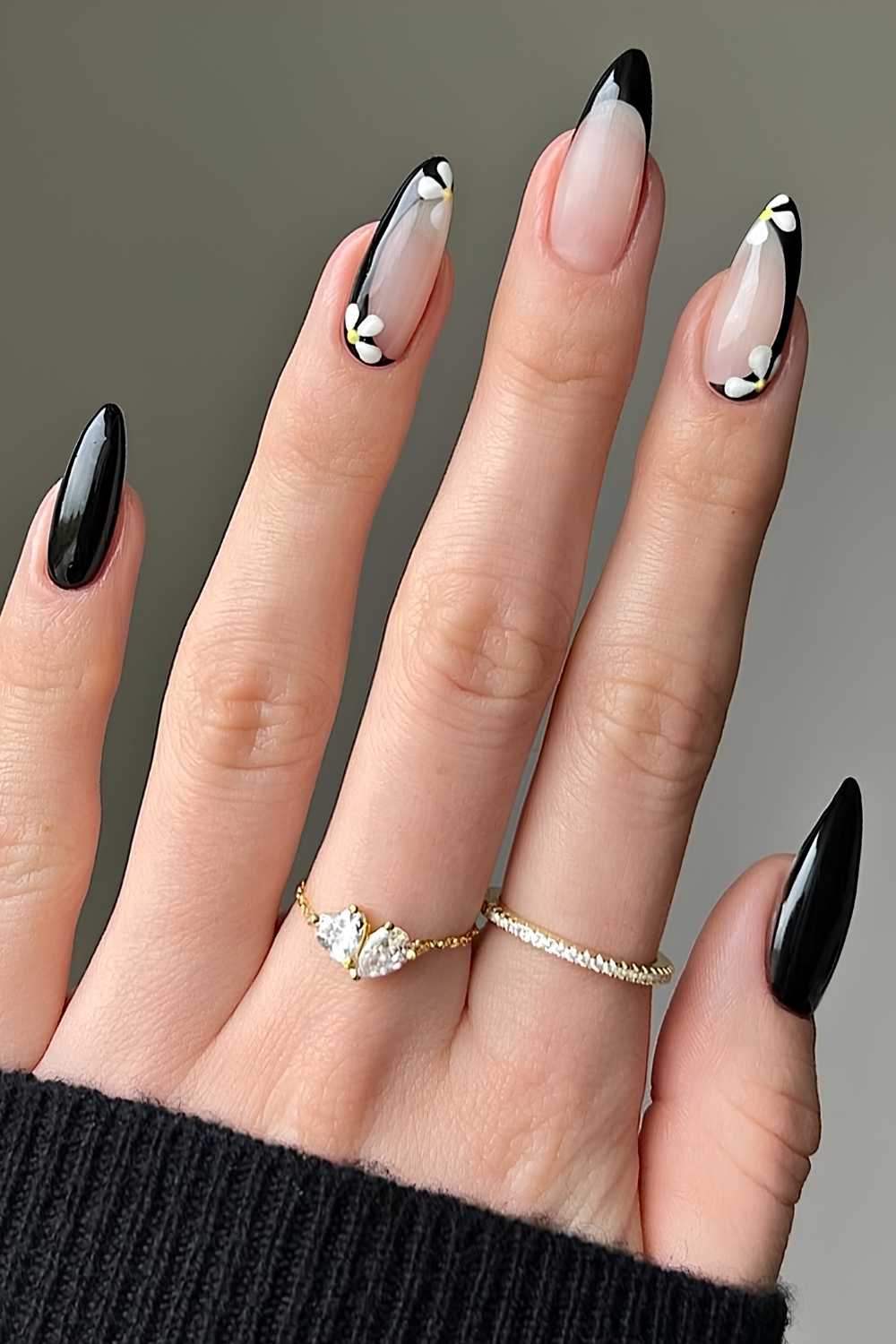 Long Almond Black French Tip Daisy Nails Long Almond Black French Tip Daisy Nails — Daisy Nails 2027