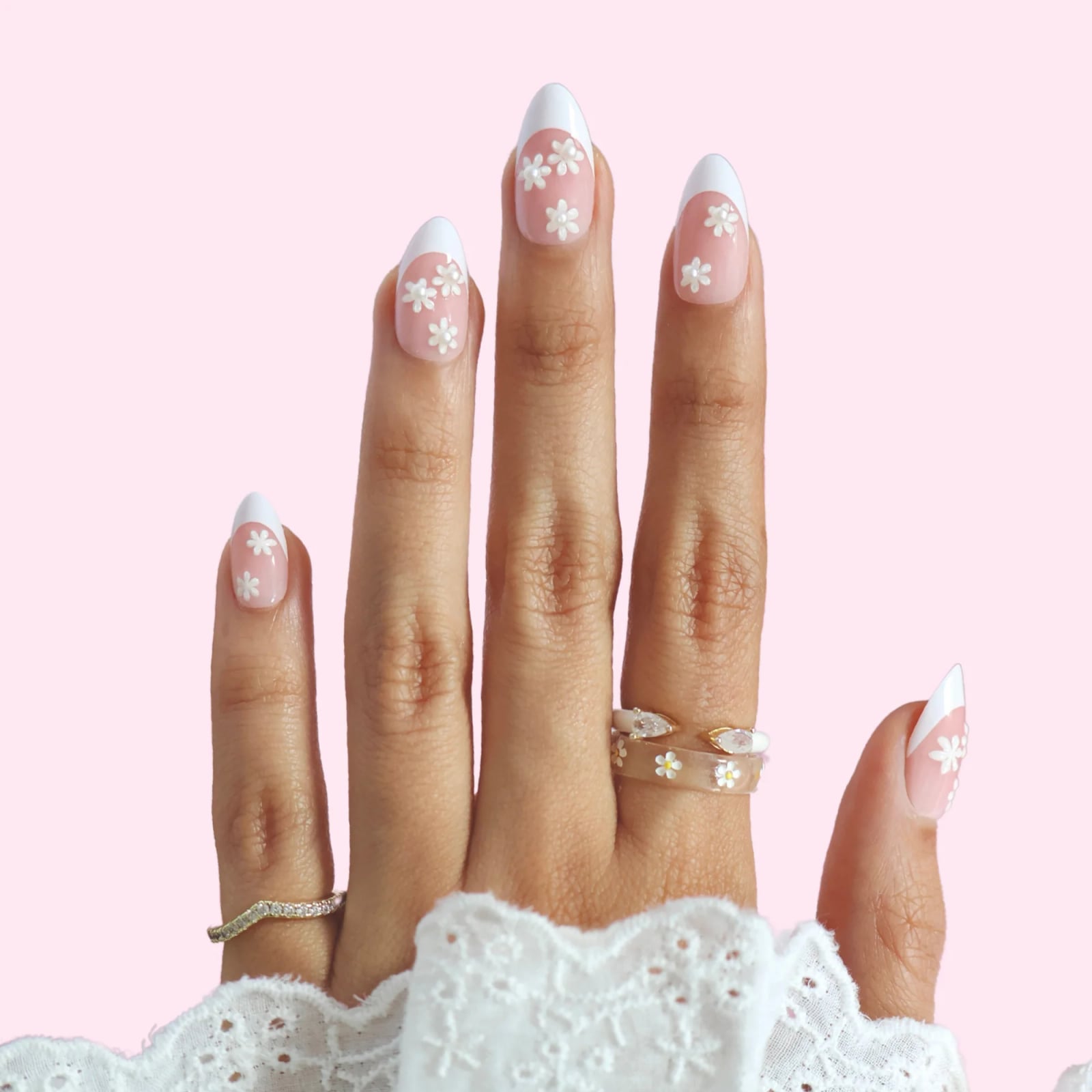 Sheer Pink French Tip Daisy Nails Sheer Pink French Tip Daisy Nails — Daisy Nails 2027