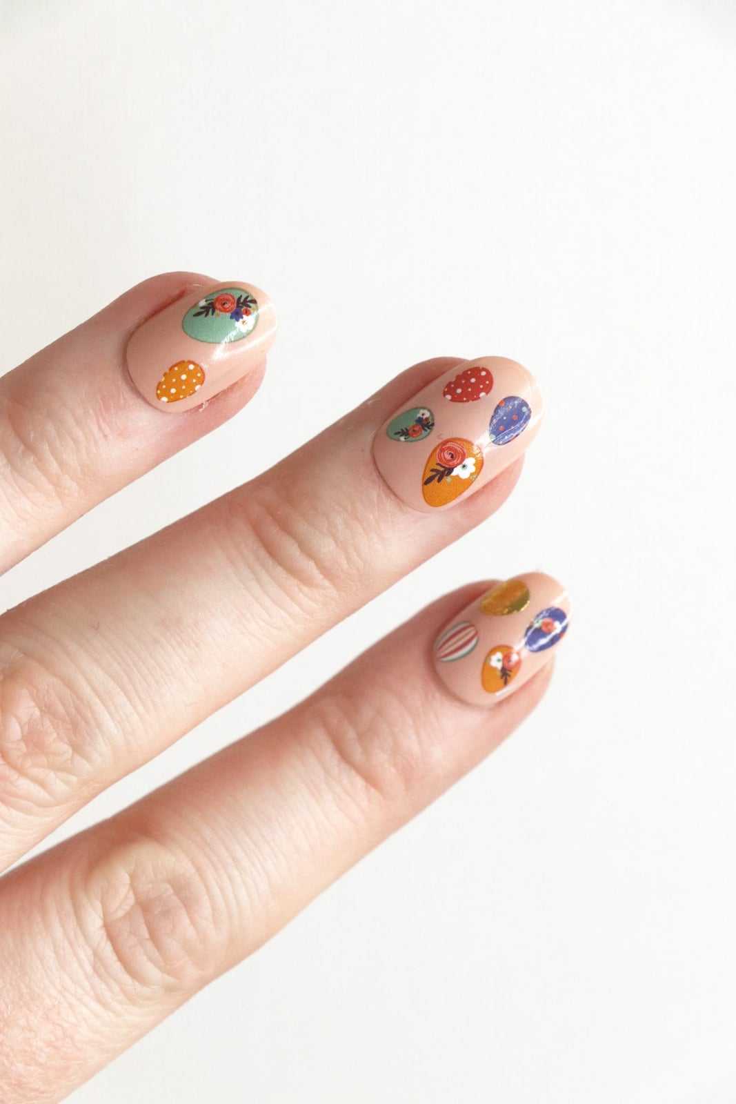 Short Oval Sheer Nude Nails with Easter Egg Decals Short Oval Sheer Nude Nails with Easter Egg Decals — Easter Egg Nails 2027