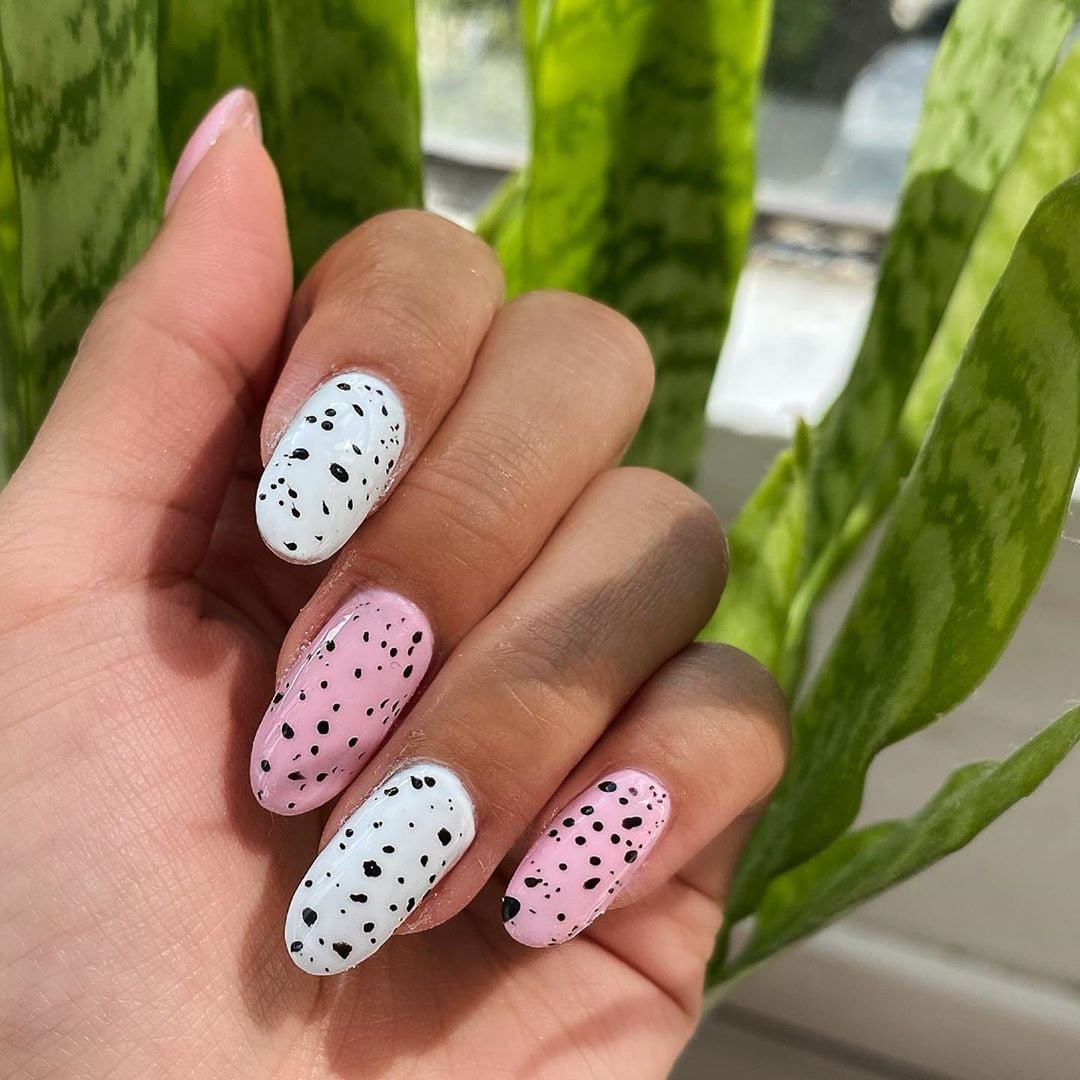 White and Pink Speckled Egg Almond Nails White and Pink Speckled Egg Almond Nails — Easter Egg Nails 2027