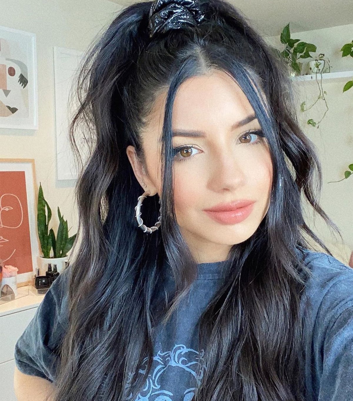 Long Dark Brown Loose Natural Waves — Easy Hairstyles 2027 for Morning