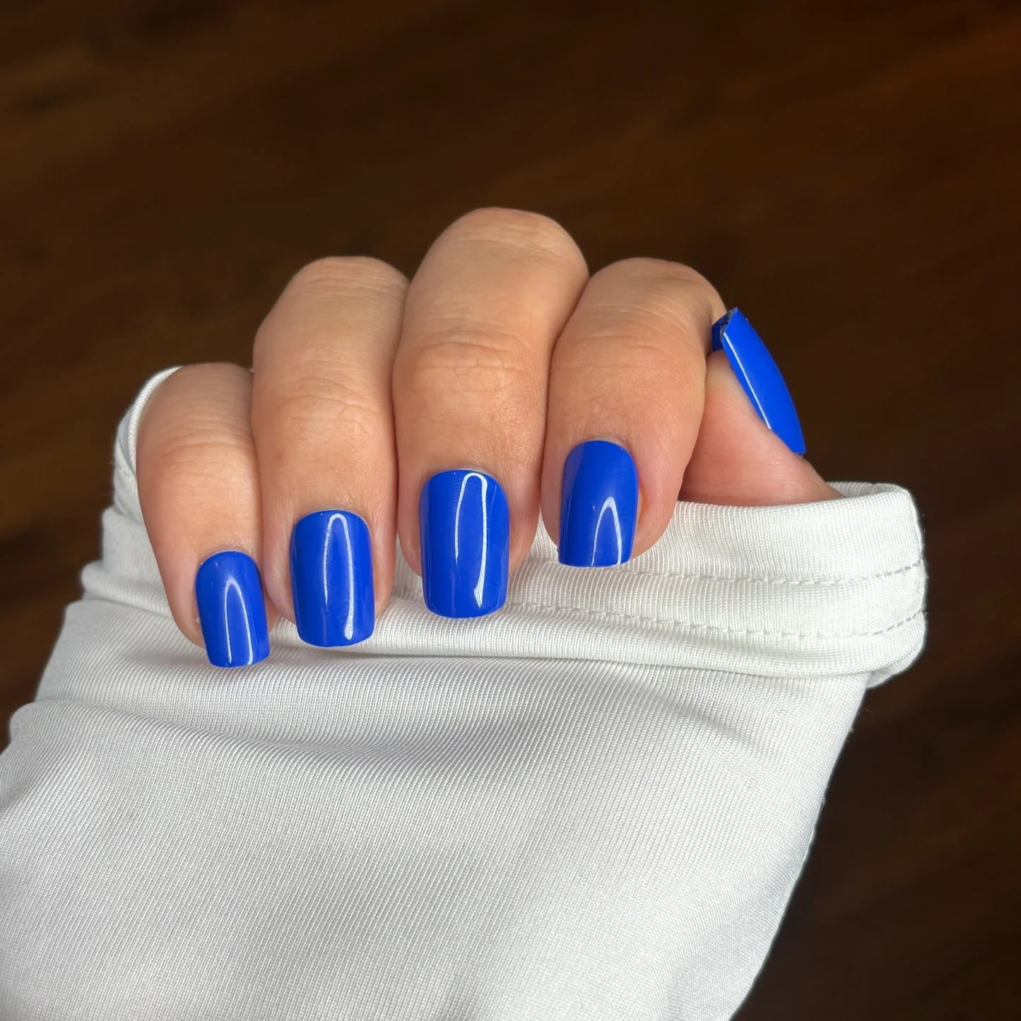 Vibrant Glossy Cobalt Blue Medium Square Nails Vibrant Glossy Cobalt Blue Medium Square Nails — Electric Blue Nails 2027