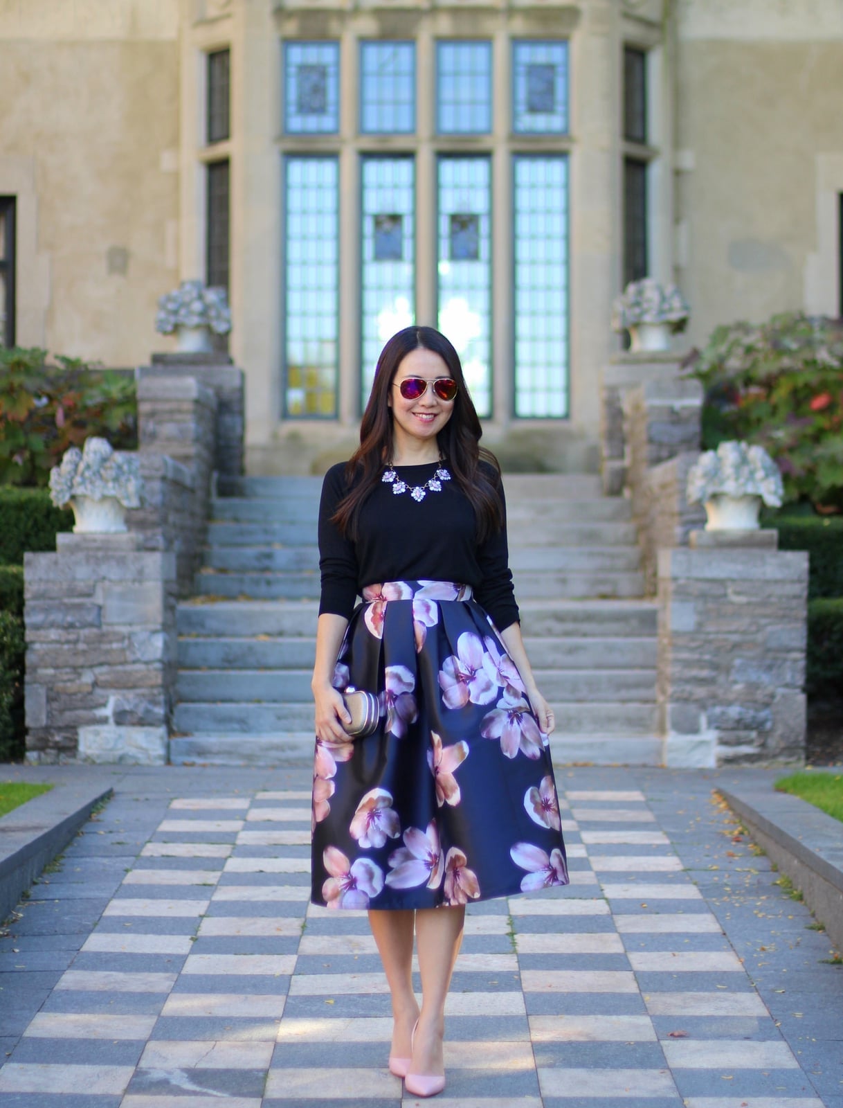 Navy floral midi skirt with black long sleeve top, Pointed Toe Pumps Navy floral midi skirt with black long sleeve top, Pointed Toe Pumps — Floral Skirt Outfits 2027
