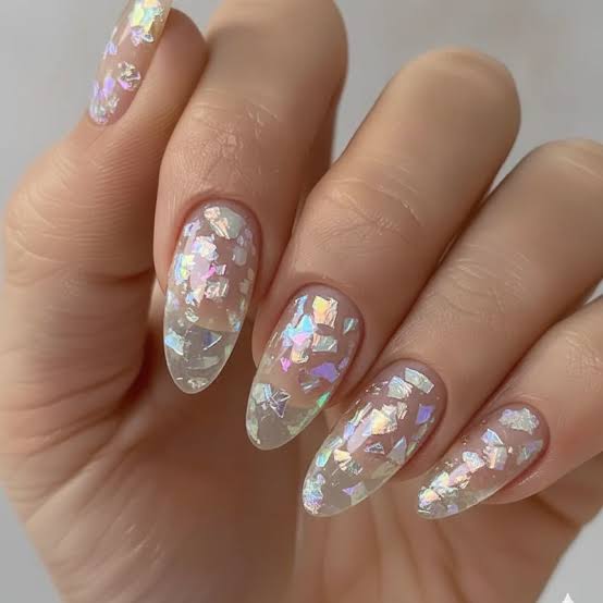 Medium Oval Sheer Nude Iridescent Foil Fragments Medium Oval Sheer Nude Iridescent Foil Fragments — Foil Nails 2027