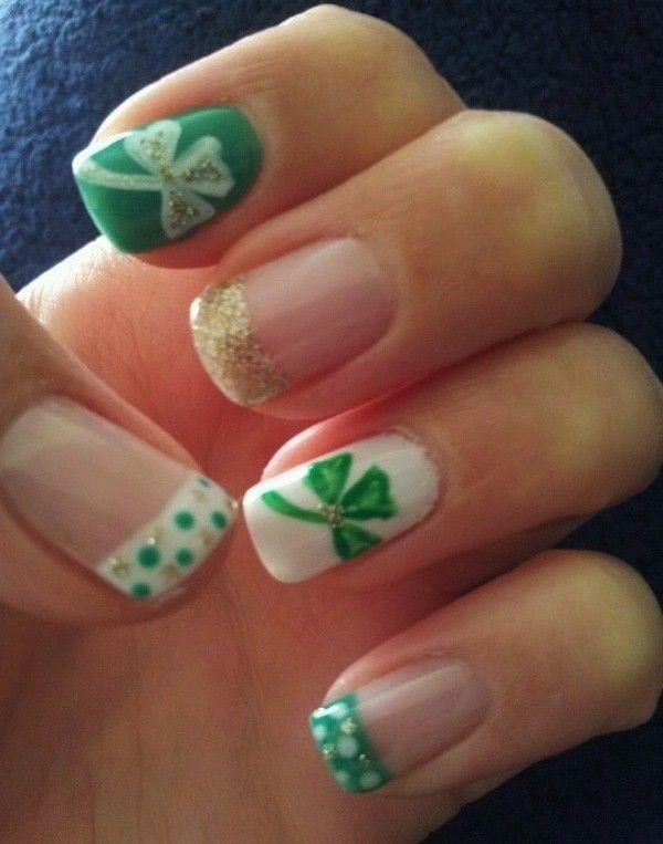 Short French Pink With Green Clover And Gold Glitter Short French Pink With Green Clover And Gold Glitter — Four Leaf Clover Nails 2027