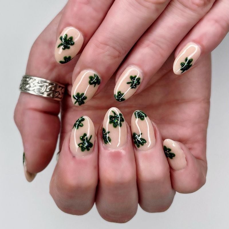 Short Almond Nude With Glitter Clovers Short Almond Nude With Glitter Clovers — Four Leaf Clover Nails 2027