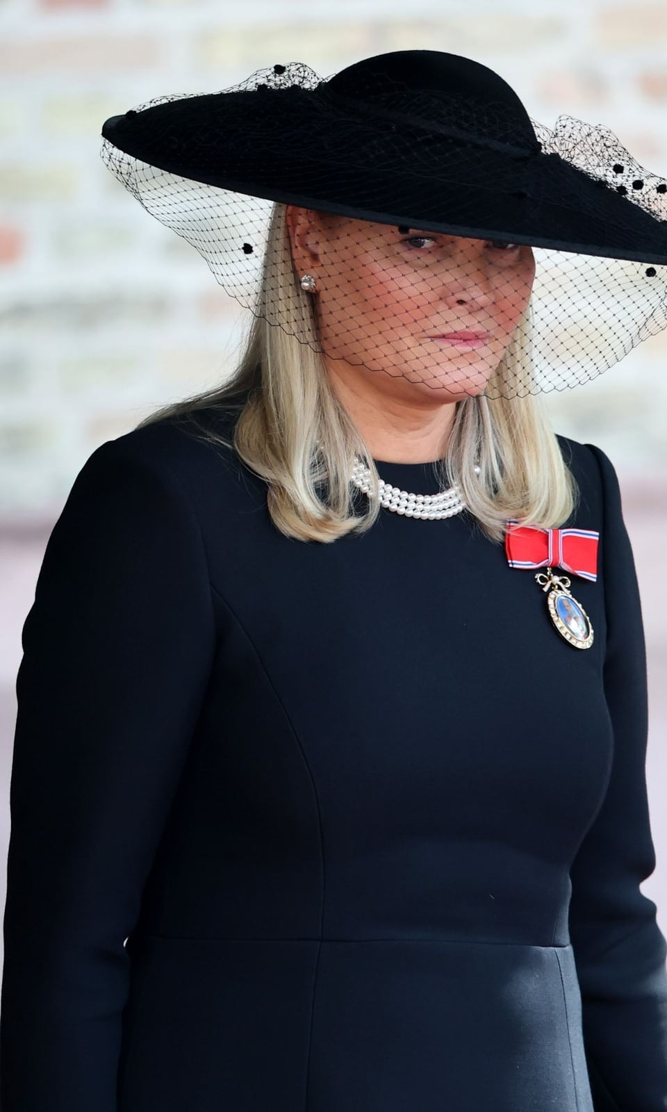 Fitted Black Wool Crepe Dress with Formal Hat Fitted Black Wool Crepe Dress with Formal Hat — Funeral Dresses 2027