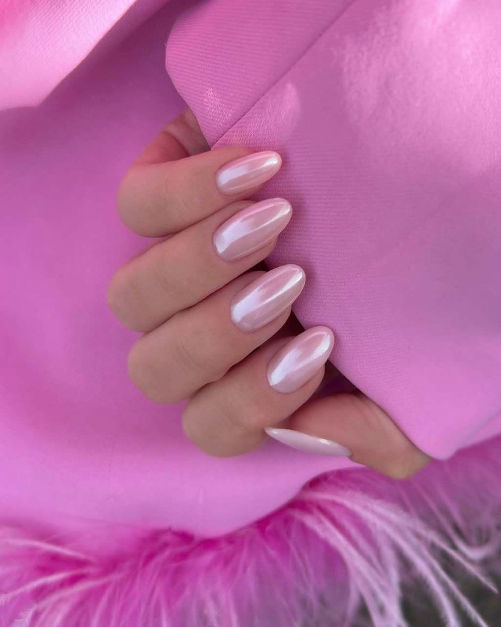 Medium Almond Pale Pink Pearlescent Chrome Nails, Possibly A Blazer Medium Almond Pale Pink Pearlescent Chrome Nails, Possibly A Blazer — Glazed Donut Nails 2027