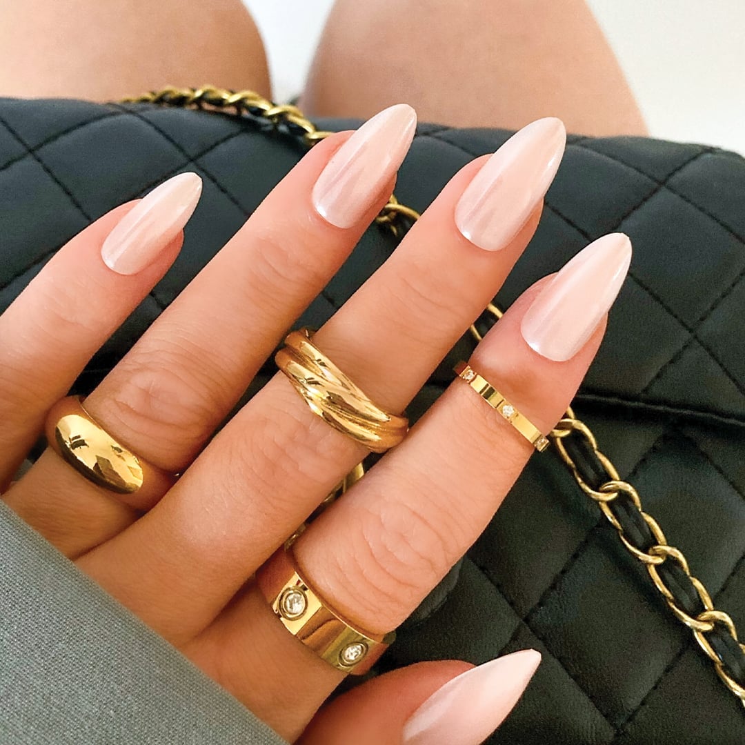 Medium Almond Milky White Pearlescent Chrome Nails, Low-Key Version Medium Almond Milky White Pearlescent Chrome Nails, Low-Key Version — Glazed Donut Nails 2027
