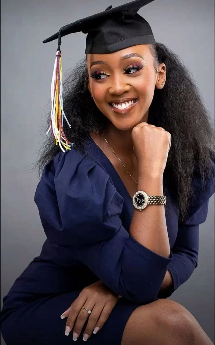 Graduation Hairstyles Pairing With Cap Graduation Hairstyles Pairing With Cap — Graduation Hairstyles 2027 with Cap