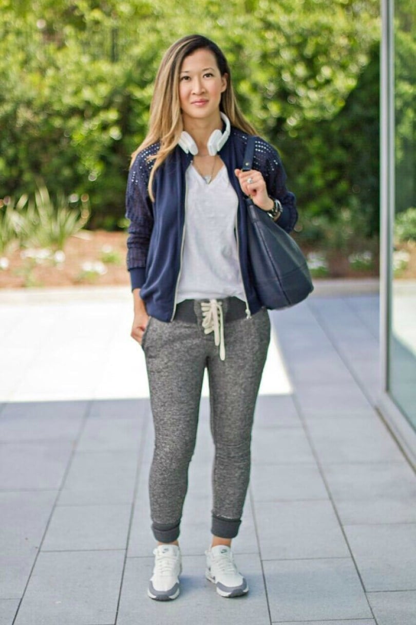 Gray Joggers With Navy Bomber Jacket and Tote, White Sneakers Gray Joggers With Navy Bomber Jacket and Tote, White Sneakers — Gray Joggers Outfits 2027
