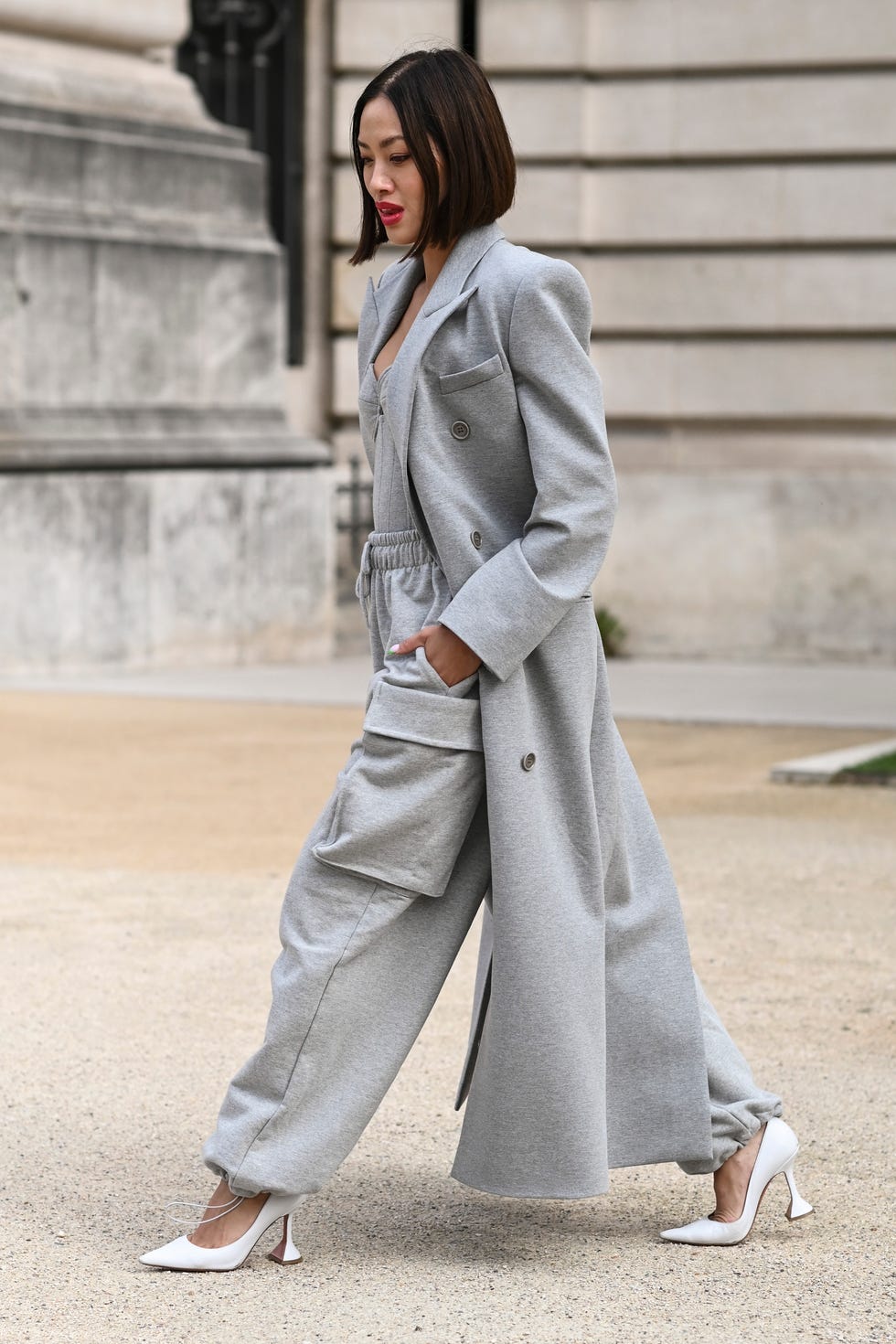 Wide-Leg Gray Joggers With Jumpsuit and Coat Wide-Leg Gray Joggers With Jumpsuit and Coat — Gray Joggers Outfits 2027