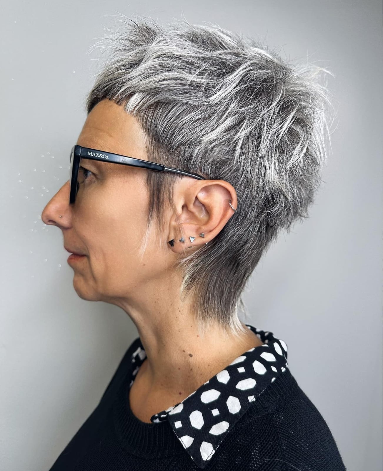 Textured Gray Pixie With Silver Strands Textured Gray Pixie With Silver Strands — Gray Pixie 2027