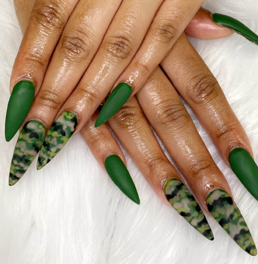 Glossy Camouflage Long Stiletto Nails, Matte Dark Green Glossy Camouflage Long Stiletto Nails, Matte Dark Green — Green Camo Nails 2027