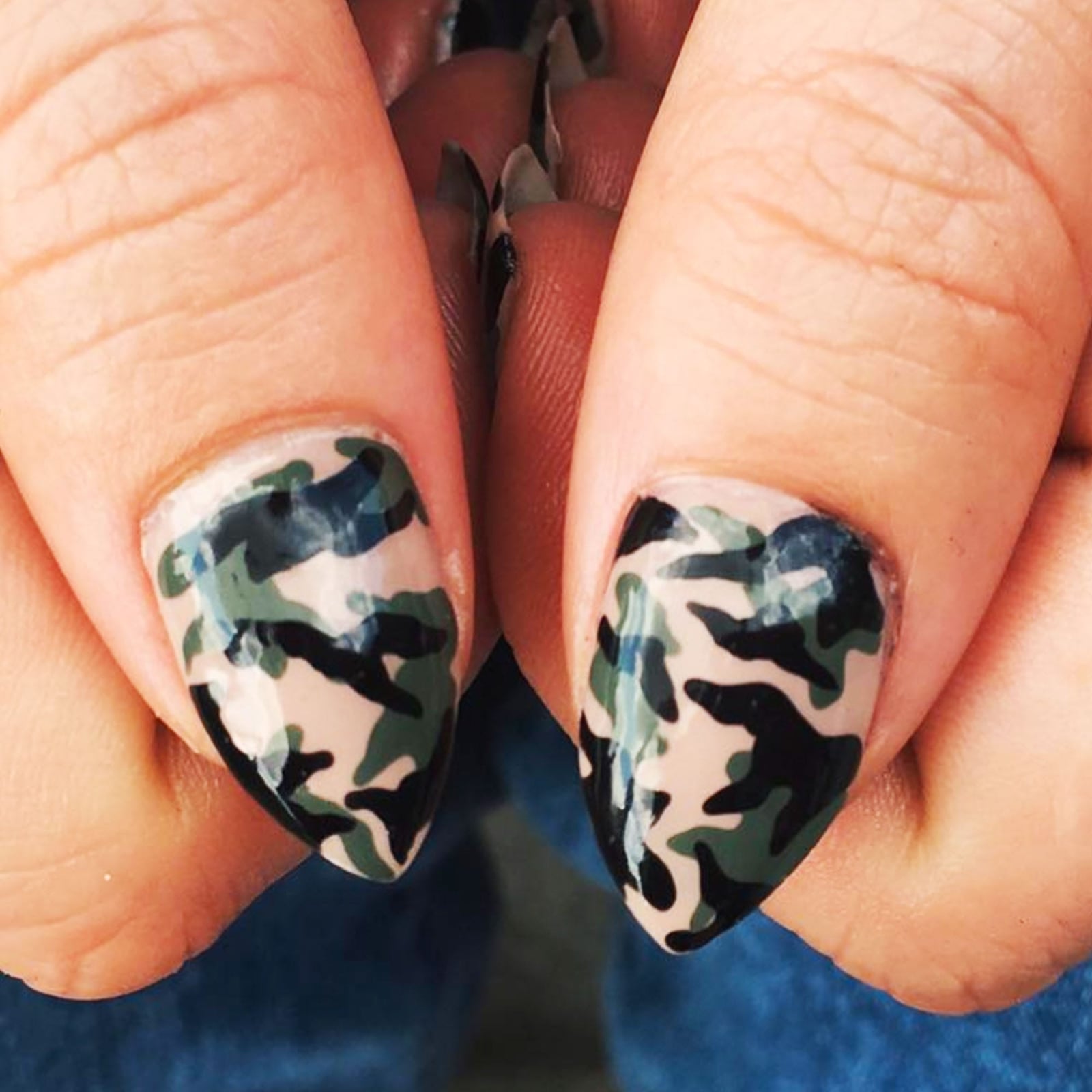Glossy Olive Dark Green Camouflage Short Square Nails Glossy Olive Dark Green Camouflage Short Square Nails — Green Camo Nails 2027