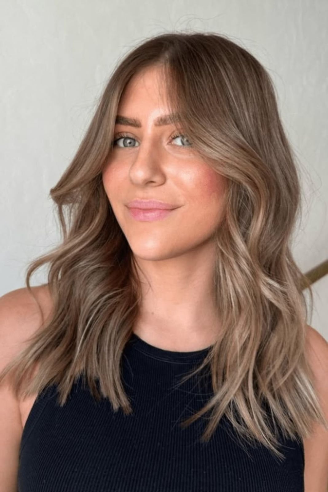 Collarbone Dark Blonde With Ash Blonde Balayage Collarbone Dark Blonde With Ash Blonde Balayage — Hair Color 2027 for Medium Skin