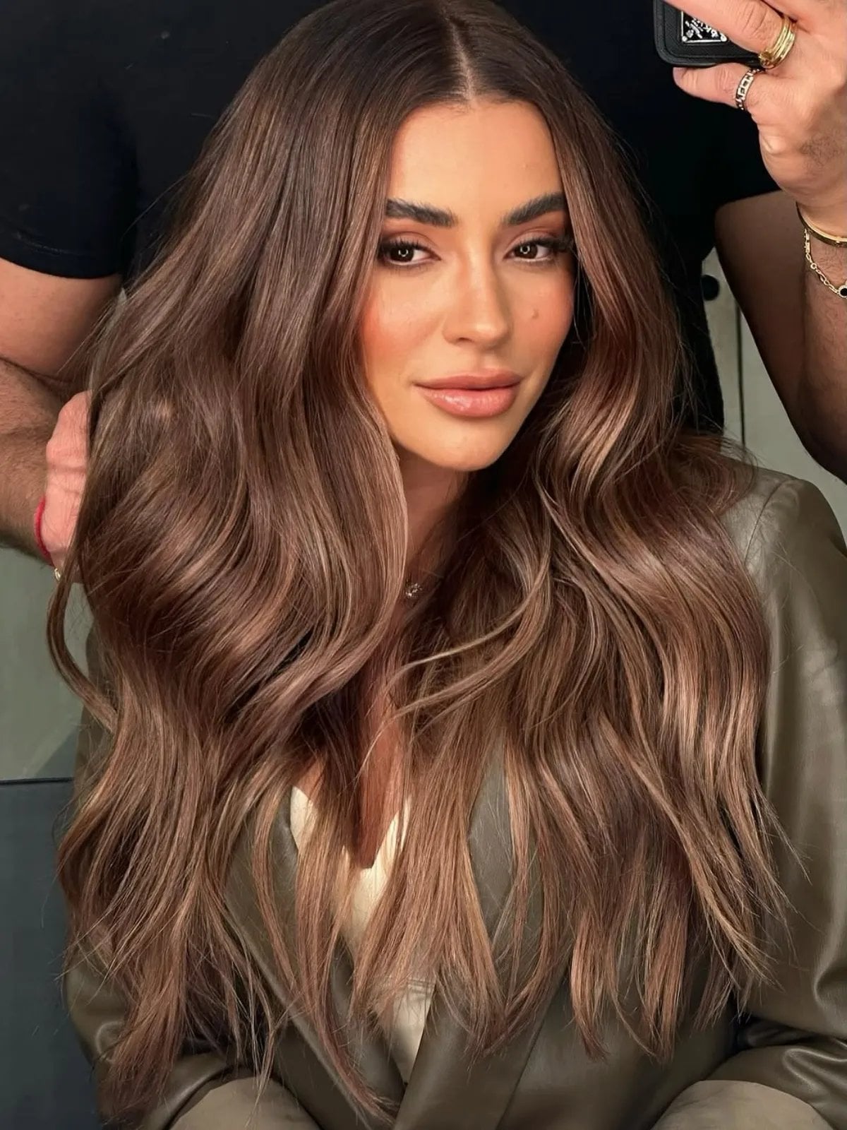Collarbone Mocha Brown With Subtle Blonde Highlights Collarbone Mocha Brown With Subtle Blonde Highlights — Hair Color 2027 for Medium Skin