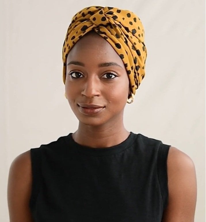 Collarbone Length Hair With Polka Dot Bandana Collarbone Length Hair With Polka Dot Bandana — Head Wrap Hairstyles 2027