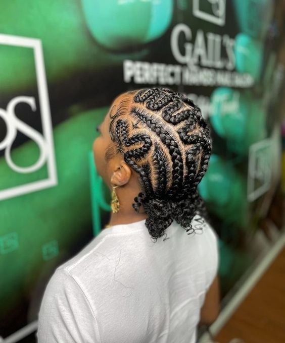 Mid-Back Wavy Braids With Heart Shape Highlights Mid-Back Wavy Braids With Heart Shape Highlights — Heart Part Braids 2027