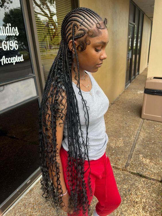 Box Braids With Curly Ends Heart Pattern, Mid-Back Box Braids With Curly Ends Heart Pattern, Mid-Back — Heart Part Braids 2027