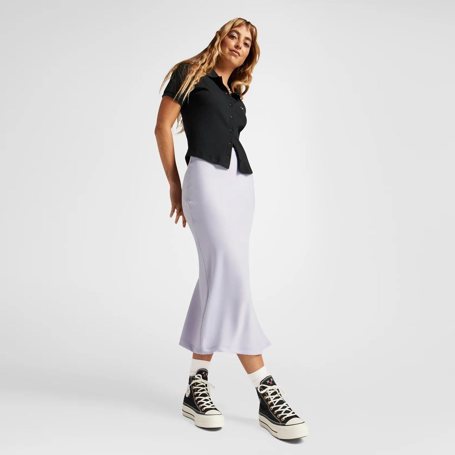 Black Collared Shirt With Mermaid Skirt, Close-Up Take Black Collared Shirt With Mermaid Skirt, Close-Up Take — High Top Converse Outfits 2027