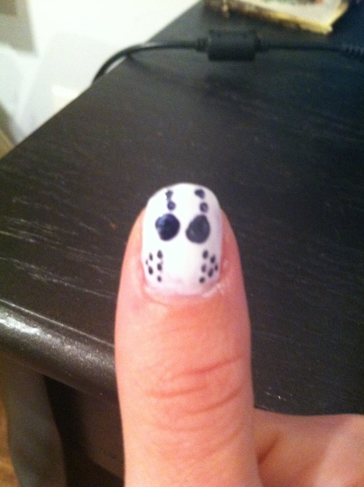 Short Round White Goalie Mask Nail Short Round White Goalie Mask Nail — Hockey Nails 2027
