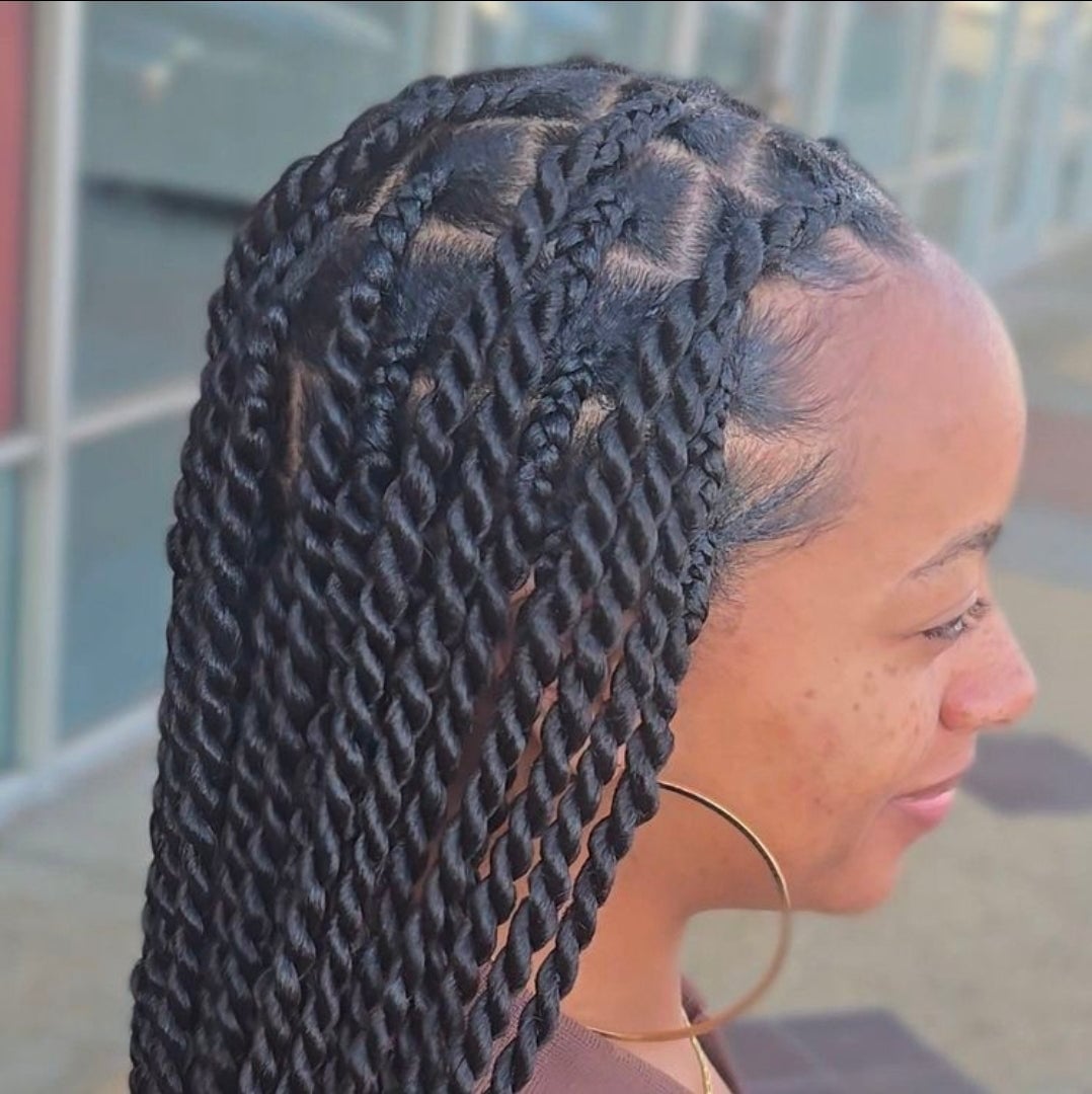 Collarbone Length Twists With Geometric Parting Collarbone Length Twists With Geometric Parting — Island Twists 2027