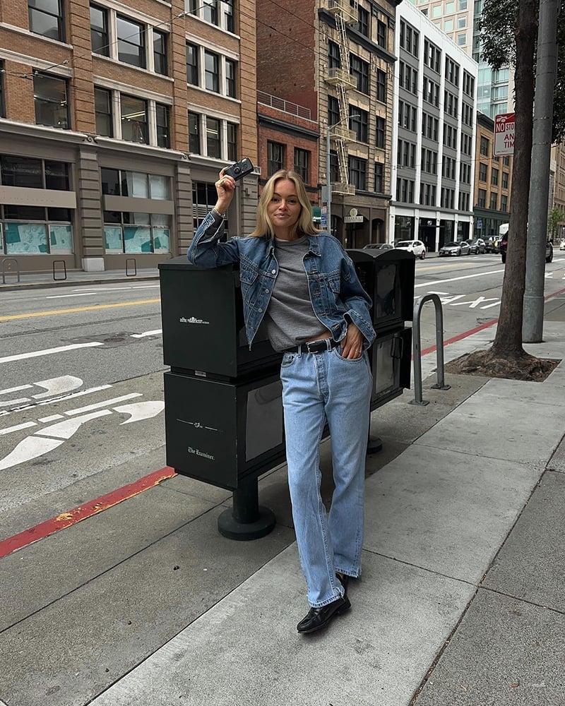 Light Wash Denim Jacket With Straight Leg Jeans Light Wash Denim Jacket With Straight Leg Jeans — Jean Jacket Outfits 2027