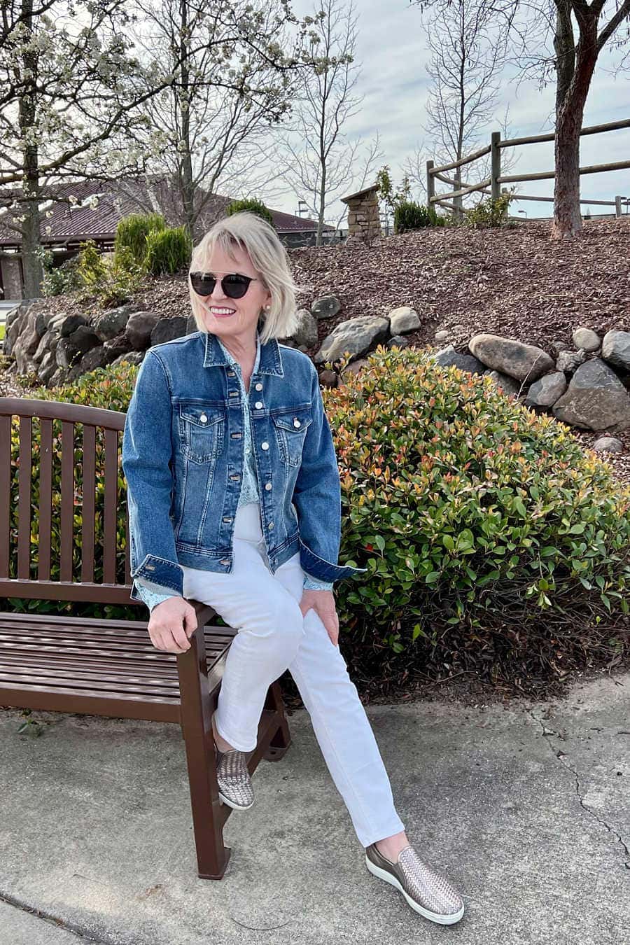 Denim Jacket With Patterned Top And White Pants Denim Jacket With Patterned Top And White Pants — Jean Jacket Outfits 2027