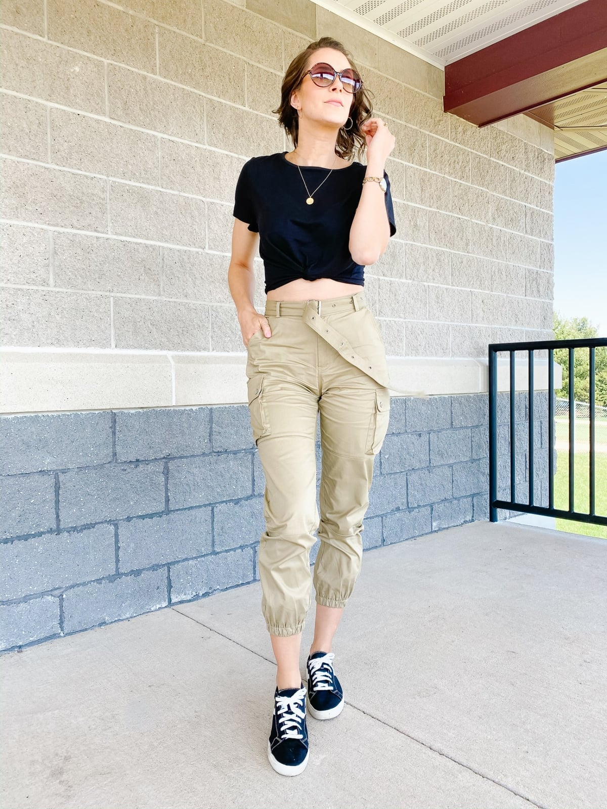 Khaki Cargo Jogger Pants With Cropped T-Shirt, Close-Up Take Khaki Cargo Jogger Pants With Cropped T-Shirt, Close-Up Take — Khaki Pants Outfits 2027