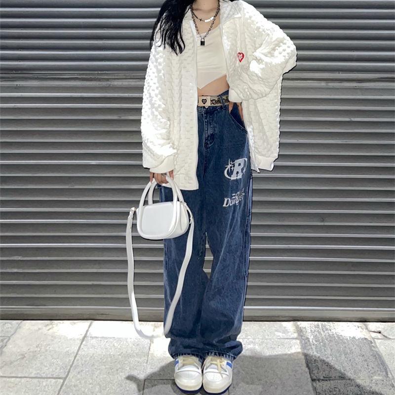 Textured Zip-Up With Baggy Jeans, White Sneakers With Blue Accents Textured Zip-Up With Baggy Jeans, White Sneakers With Blue Accents — Korean Streetwear Outfits 2027