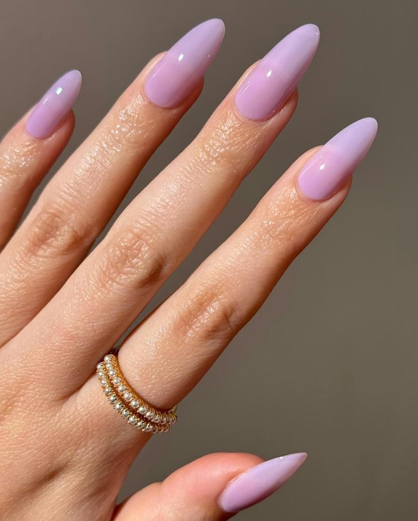 Medium-Long Almond Milky Lavender Medium-Long Almond Milky Lavender — Lavender Milky Nails 2027