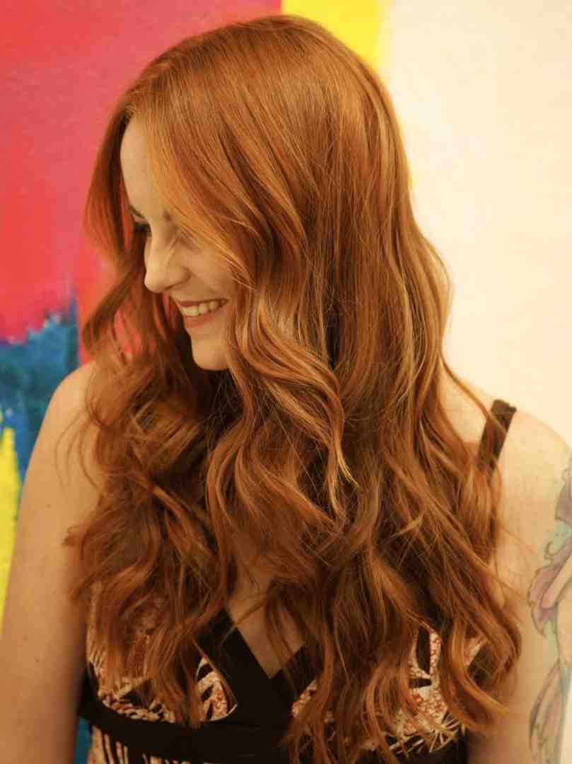 Mid-Back Copper Hair With Loose Waves Mid-Back Copper Hair With Loose Waves — Loose Perm 2027