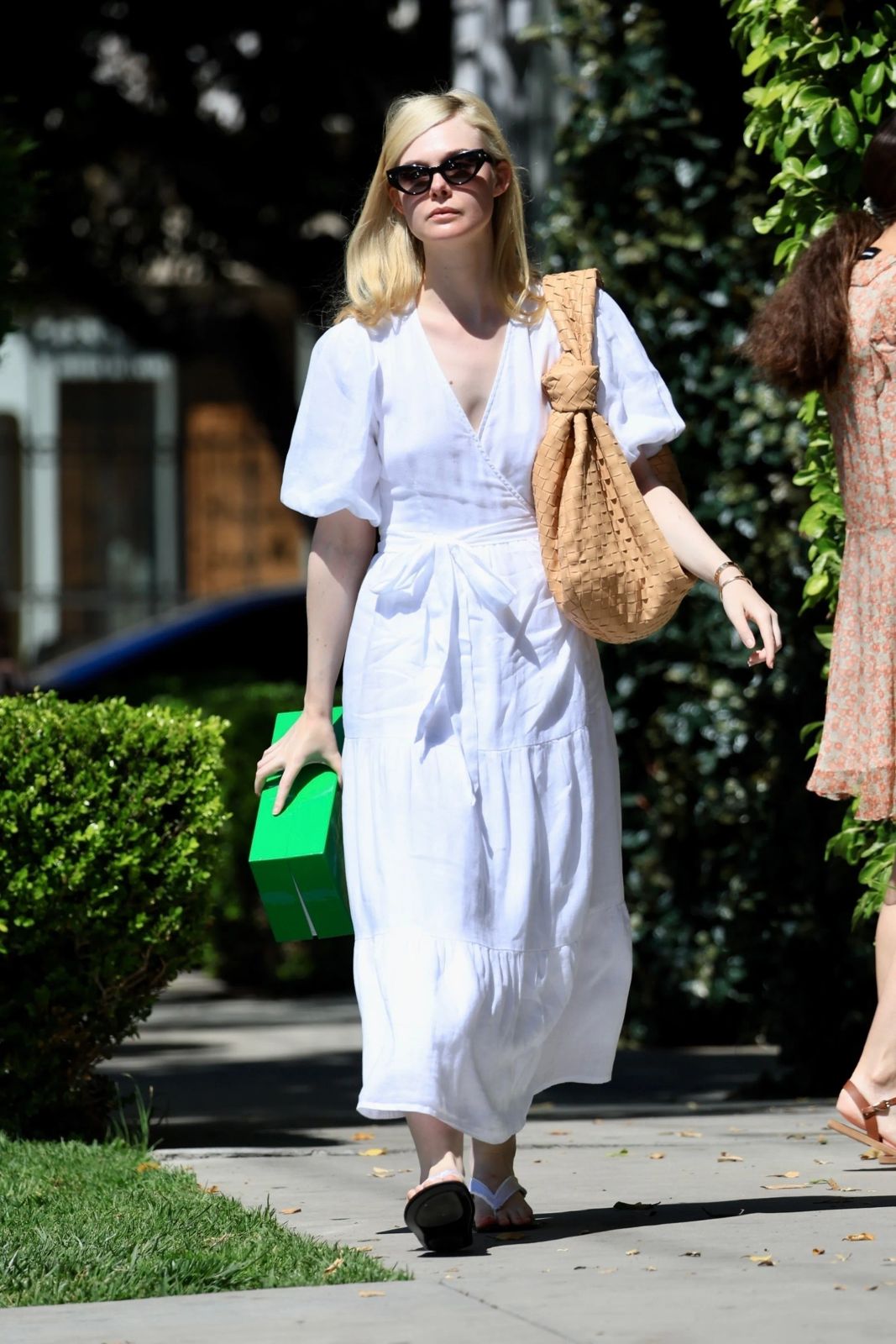 Casual White Sweater with Skinny Jeans and Espadrille Wedges Casual White Sweater with Skinny Jeans and Espadrille Wedges — Everyday Outfits 2027