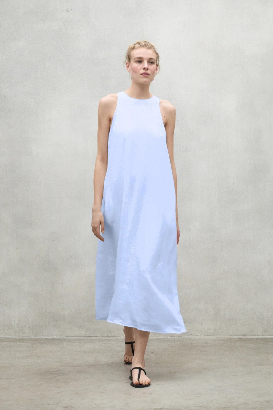 Minimalist Pale Blue Linen Maxi Dress for Effortless Casual Style Minimalist Pale Blue Linen Maxi Dress for Effortless Casual Style — Baby Blue Outfits 2027