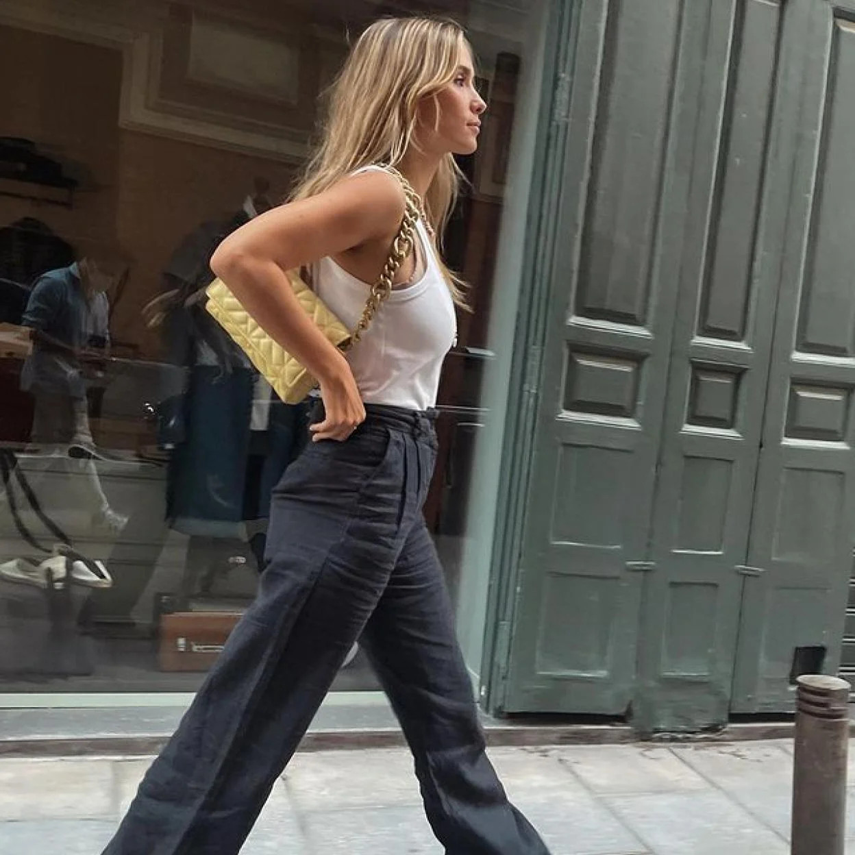 Linen Comfort: Charcoal Pants with Yellow Handbag Linen Comfort: Charcoal Pants with Yellow Handbag — Wide Leg Pants Outfits 2027