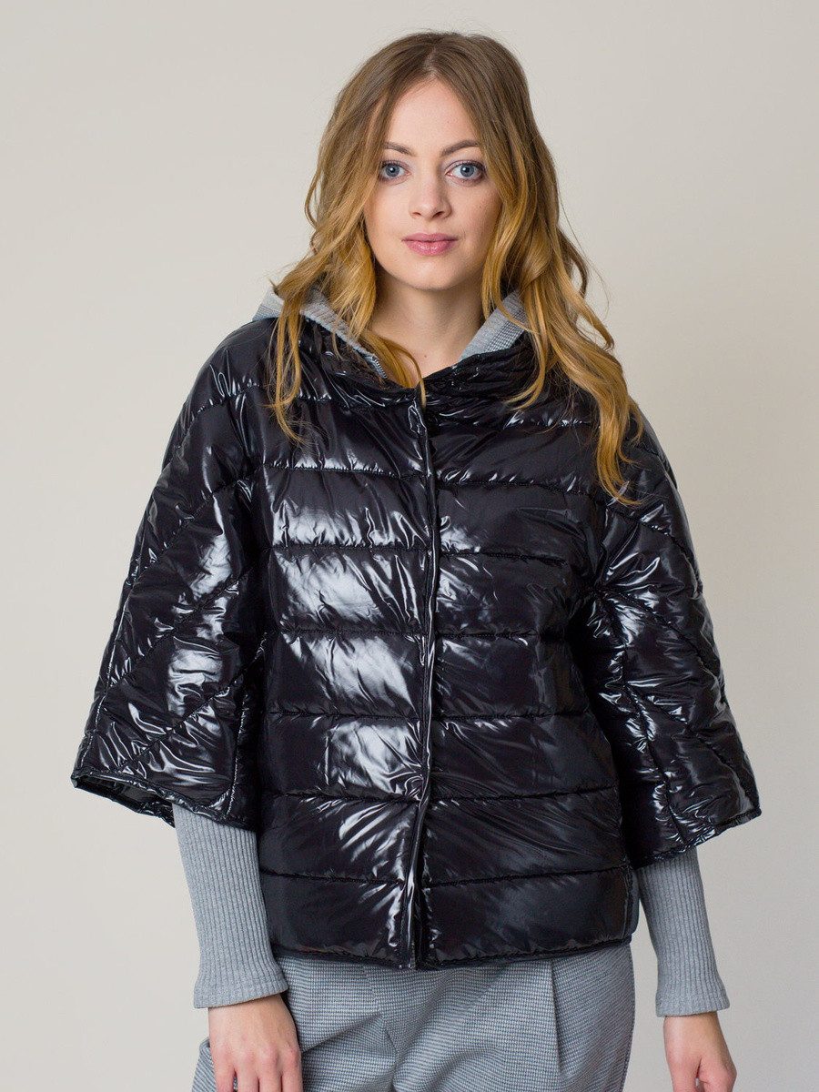 Shiny Black Puffer with Voluminous Sleeves Shiny Black Puffer with Voluminous Sleeves — Cropped Puffer Outfits 2027