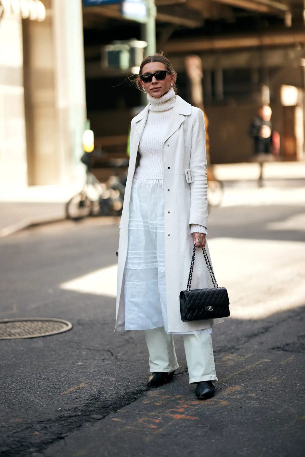 Monochrome Polish: White Jeans with White Trench Coat Monochrome Polish: White Jeans with White Trench Coat — White Jeans Outfits 2027