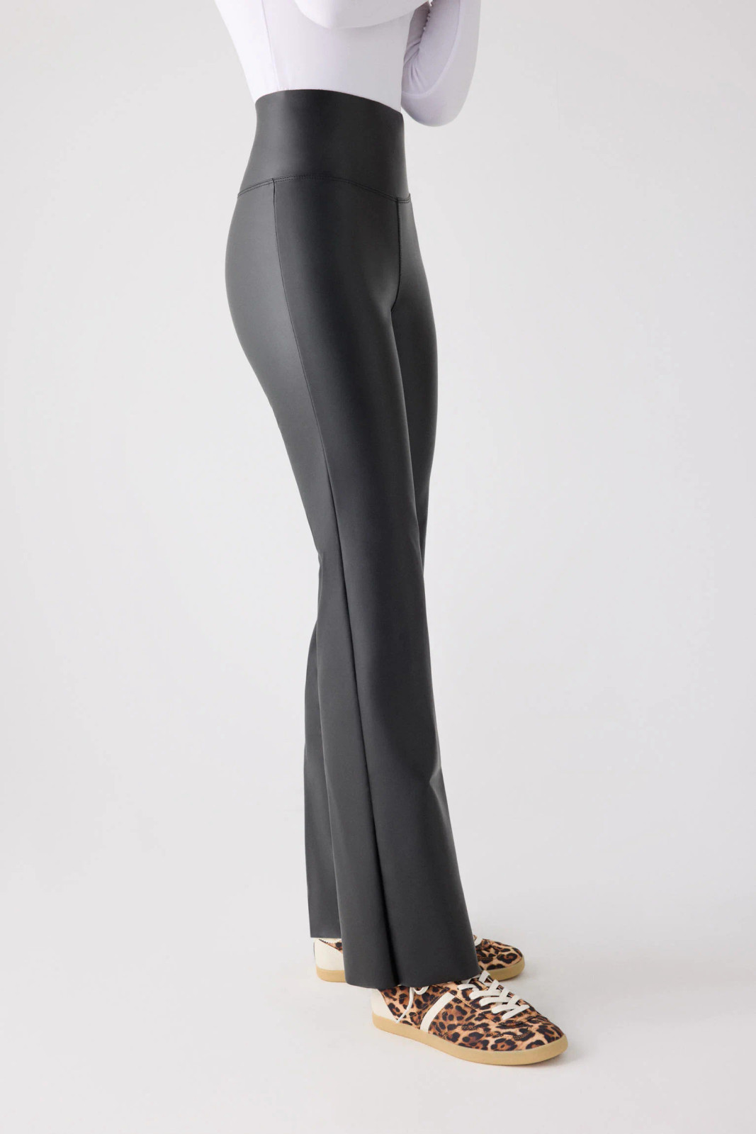 Textured Trend: Grey Faux Leather Flare Leggings with Leopard Sneakers Textured Trend: Grey Faux Leather Flare Leggings with Leopard Sneakers — Flare Leggings Outfits 2027