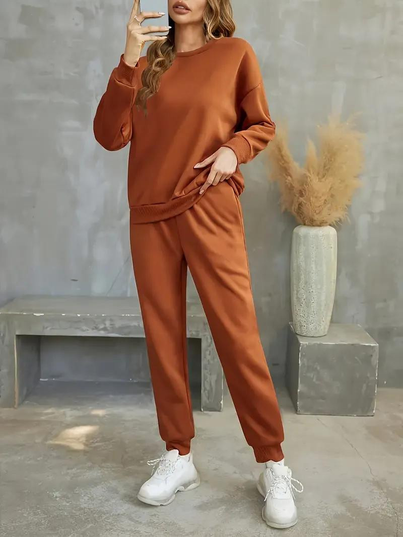 Brown Fleece Tracksuit for Relaxed Style Brown Fleece Tracksuit for Relaxed Style — Fleece Outfits 2027